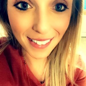 Meet your Posher, Shana